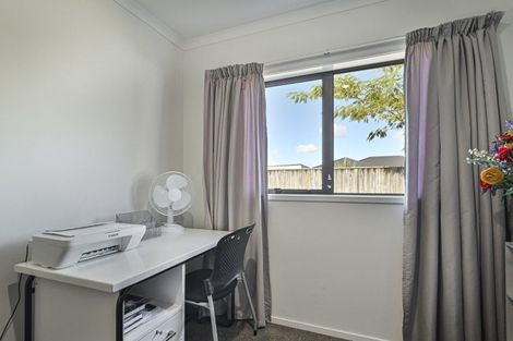 Photo of property in 43 Kingsley Drive, Flaxmere, Hastings, 4120