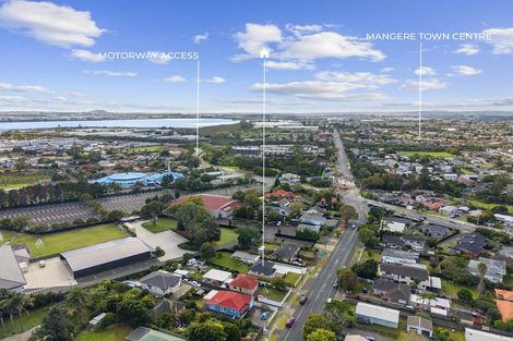 Photo of property in 21 Miller Road, Mangere Bridge, Auckland, 2022