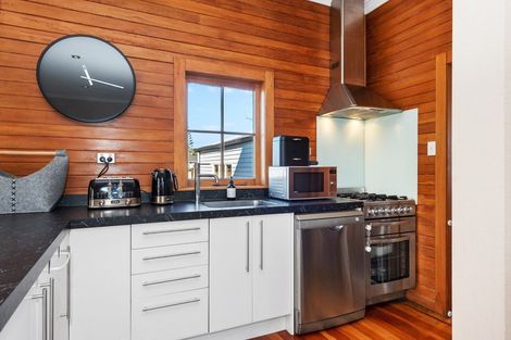 Photo of property in 84 Te Aroha Street, Hamilton East, Hamilton, 3216