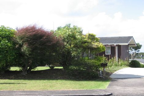 Photo of property in 30 Covil Avenue, Te Atatu South, Auckland, 0610