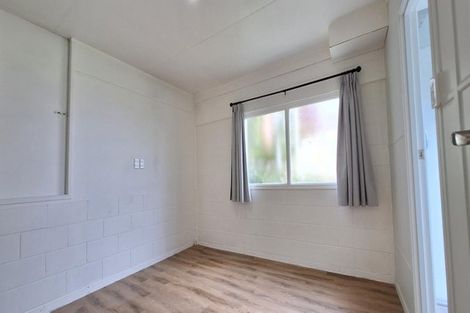 Photo of property in 64 Mcfadzean Drive, Blockhouse Bay, Auckland, 0600