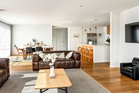 Photo of property in 10 Puketutu Grove, Motueka, 7120