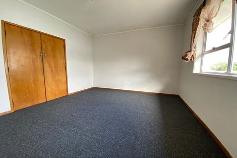 Photo of property in 29a-c Point England Road, Point England, Auckland, 1072