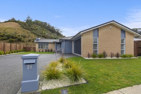 Photo of property in 21 Brian Morgan Terrace, Wainuiomata, Lower Hutt, 5014
