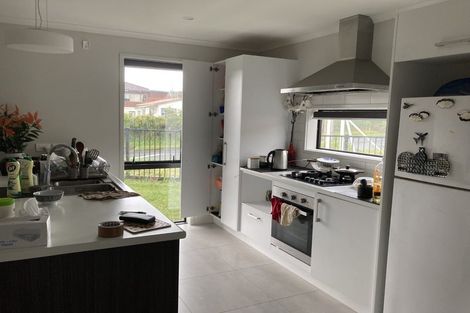Photo of property in 6 Watene Way, Welcome Bay, Tauranga, 3112