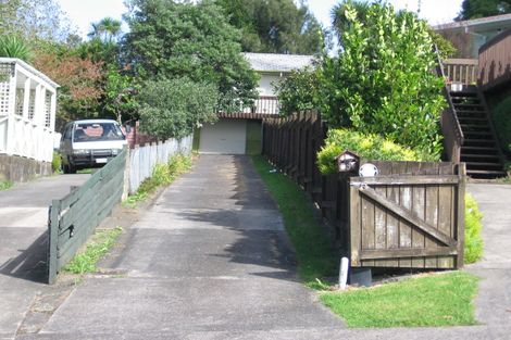 Photo of property in 3 Libra Street, Glen Eden, Auckland, 0602
