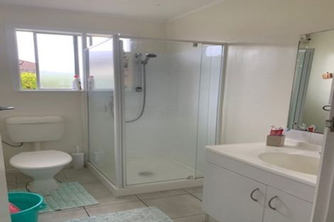 Photo of property in 1/29 Ludlow Terrace, Totara Vale, Auckland, 0627