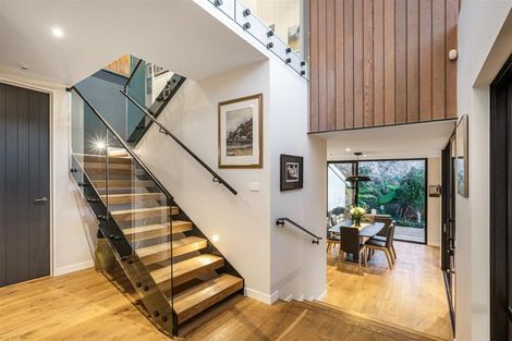 Photo of property in 2a Peter Terrace, Castor Bay, Auckland, 0620