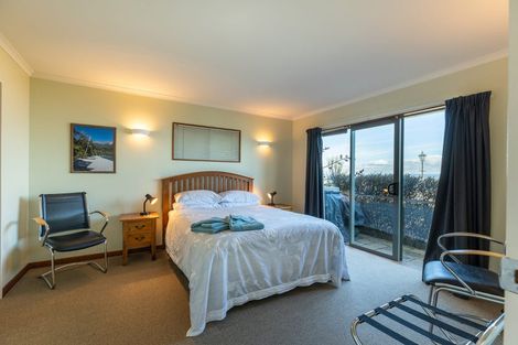 Photo of property in 12 Commodore Place, Britannia Heights, Nelson, 7010