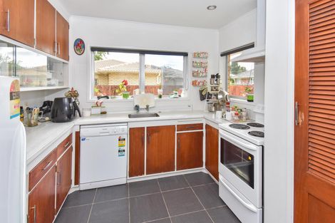 Photo of property in 2/9 Elizabeth Street, Papakura, 2110