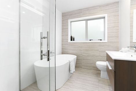 Photo of property in 141a Arran Road, Browns Bay, Auckland, 0630