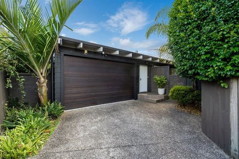 Photo of property in 1/52 Norwood Road, Bayswater, Auckland, 0622