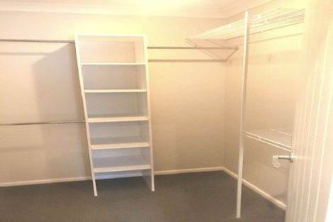 Photo of property in 60 English Oak Drive, Schnapper Rock, Auckland, 0632