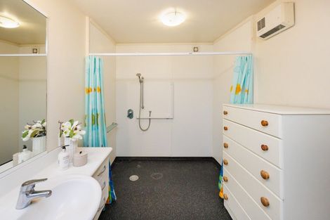 Photo of property in 4 Regent Street, Palmerston North, 4414