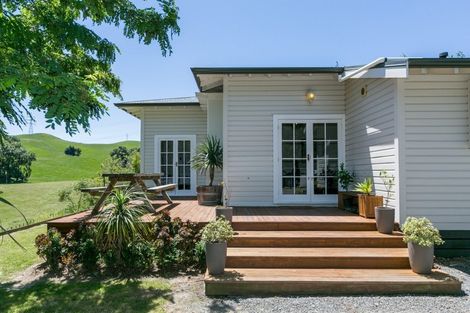 Photo of property in 144 Springfield Road, Taradale, Napier, 4183