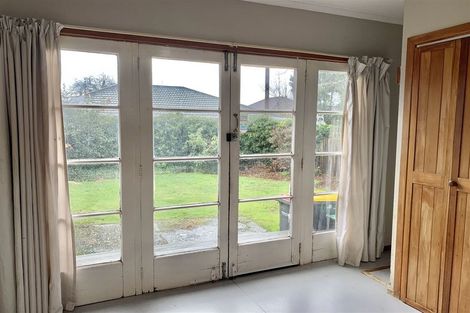 Photo of property in 6 Avonhead Road, Avonhead, Christchurch, 8042