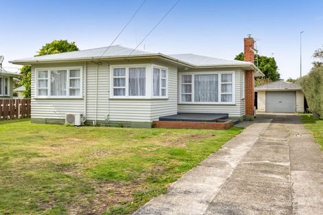 Photo of property in 3 Pacey Avenue, Hawera, 4610