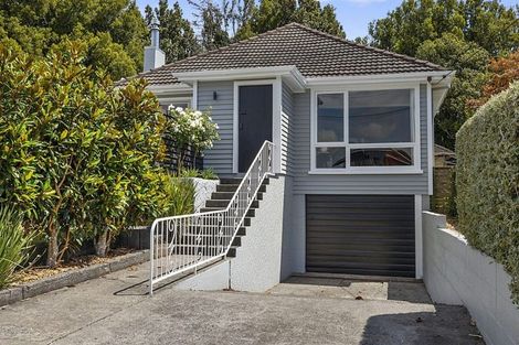 Photo of property in 390 Mangorei Road, Merrilands, New Plymouth, 4312
