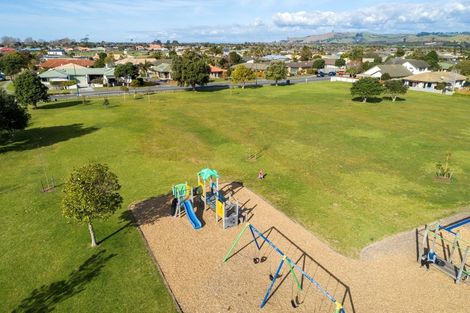 Photo of property in 112 Pacific View Road, Papamoa Beach, Papamoa, 3118
