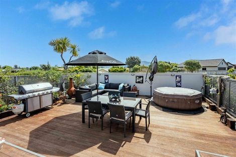 Photo of property in 15 Rifleman Lane, Paraparaumu Beach, Paraparaumu, 5032