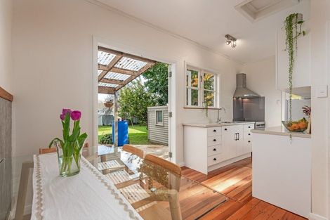 Photo of property in 38 Millar Street, Terrace End, Palmerston North, 4410