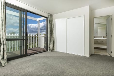 Photo of property in 21 Carder Court, Hobsonville, Auckland, 0618