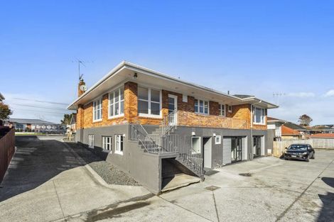 Photo of property in 70 Clevedon Road, Papakura, 2110