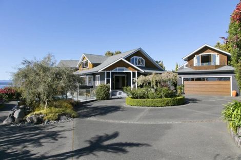 Photo of property in 24 Scenic Heights, Acacia Bay, Taupo, 3330