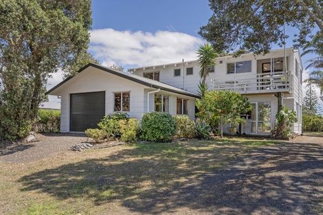 Photo of property in 54 Oyster Drive, Cooks Beach, Whitianga, 3591