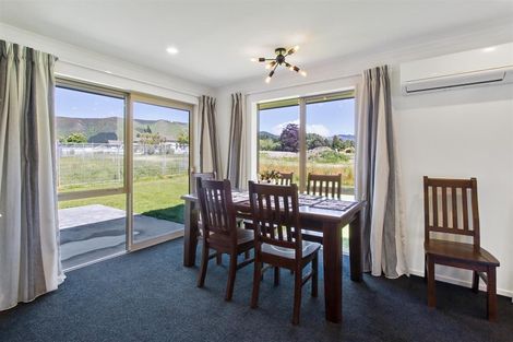 Photo of property in 224 Queen Street, Waimate, 7924