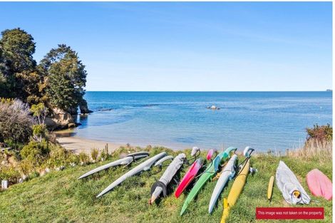 Photo of property in 11 Fairburn Place, Kaiteriteri, 7197