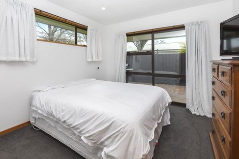 Photo of property in 95b Eastern Terrace, Beckenham, Christchurch, 8023