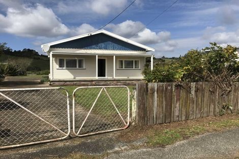 Photo of property in 54 Valley Road, Hikurangi, 0114