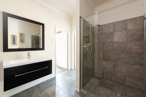 Photo of property in 24 Harbour View Heights, Picton, 7220