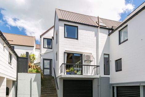 Photo of property in Pitarua Court, 2/11 Pitarua Street, Thorndon, Wellington, 6011