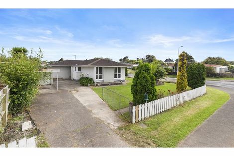 Photo of property in 42 Hamilton Drive, Waiuku, 2123