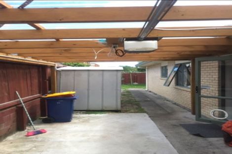 Photo of property in 22 Gendo Avenue, Henderson, Auckland, 0612