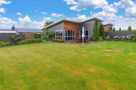 Photo of property in 2 Ormandy Court, Amberley, 7410