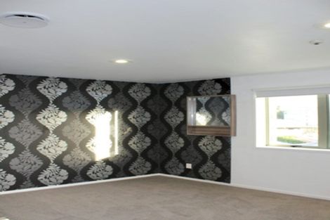 Photo of property in 8/10 Ruru Street, Eden Terrace, Auckland, 1021