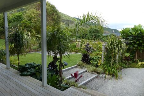 Photo of property in 19 Kakariki Grove, Waikanae, 5036