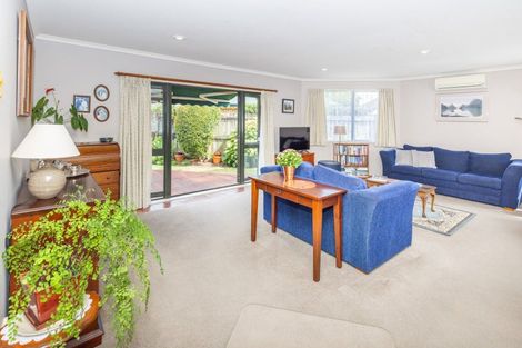 Photo of property in 12 Kirk Close, Rototuna, Hamilton, 3210