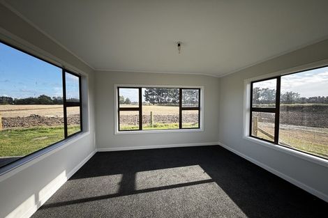 Photo of property in 60 Middle Road, Saint Andrews, Timaru, 7972