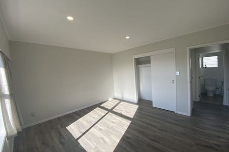 Photo of property in 1/60 Bruce Road, Glenfield, Auckland, 0629