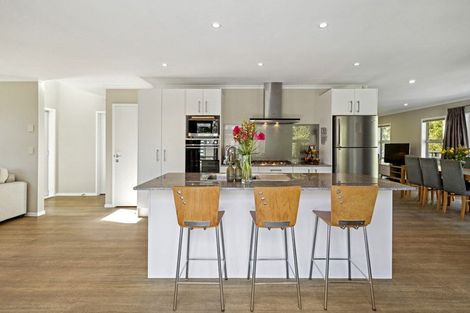 Photo of property in 15c Verran Road, Birkenhead, Auckland, 0626