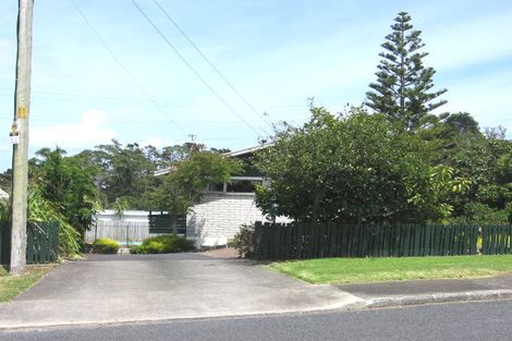Photo of property in 5 Hoskins Avenue, Hillsborough, Auckland, 1042