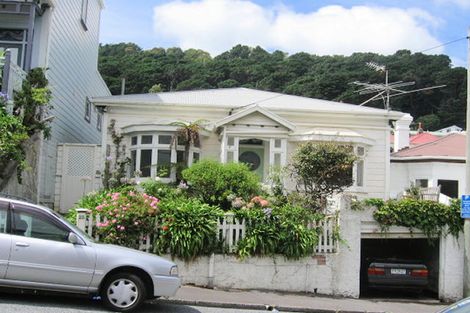 Photo of property in 23 Porritt Avenue, Mount Victoria, Wellington, 6011