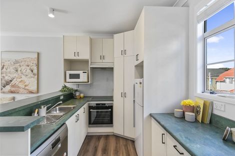 Photo of property in 54 Pipitea Street, Thorndon, Wellington, 6011