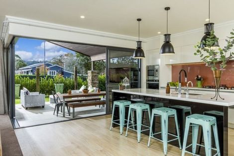 Photo of property in 1 Eric Farley Drive, Kumeu, 0810