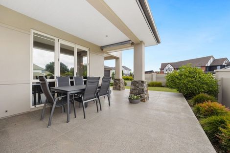 Photo of property in 22 Bluefin Way, West Harbour, Auckland, 0618