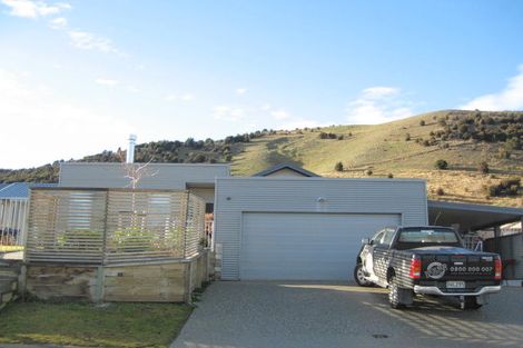 Photo of property in 88 Rob Roy Lane, Wanaka, 9305
